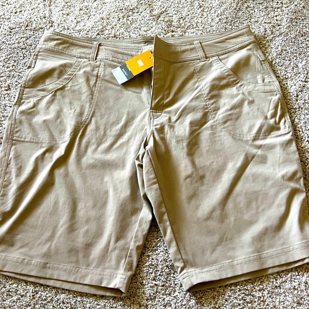 Lucy walk about long shorts NWT